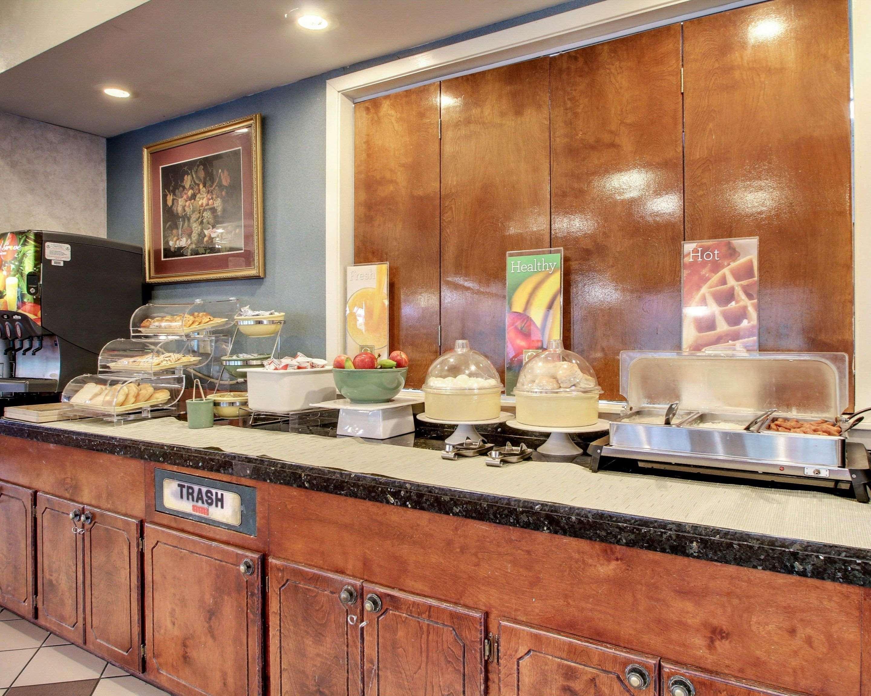 Quality Inn & Suites Clinton Zewnętrze zdjęcie