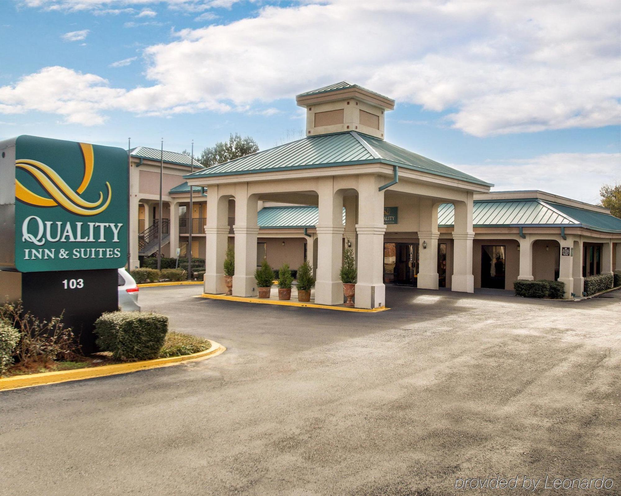 Quality Inn & Suites Clinton Zewnętrze zdjęcie